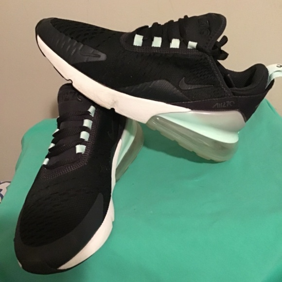 🔥Nike’s size 5.5Y, pre-owned, great condition, see photos, style air 27C Nike - Picture 3 of 5